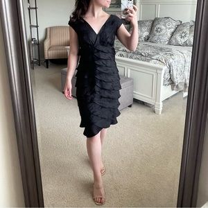 London Times Black Shutter Pleated Cocktail Dress Size 4